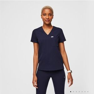 Figs Catarina One-Pocket Scrub Top